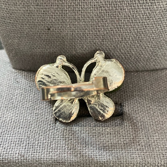 Vintage Olive Green Flower with center rhinestone expandable ring - Picture 4 of 6